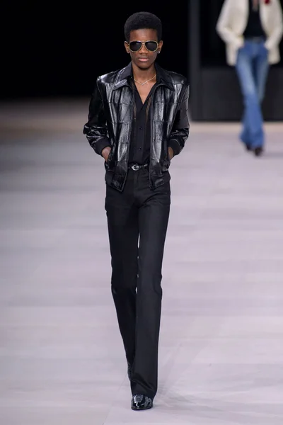 Look 35